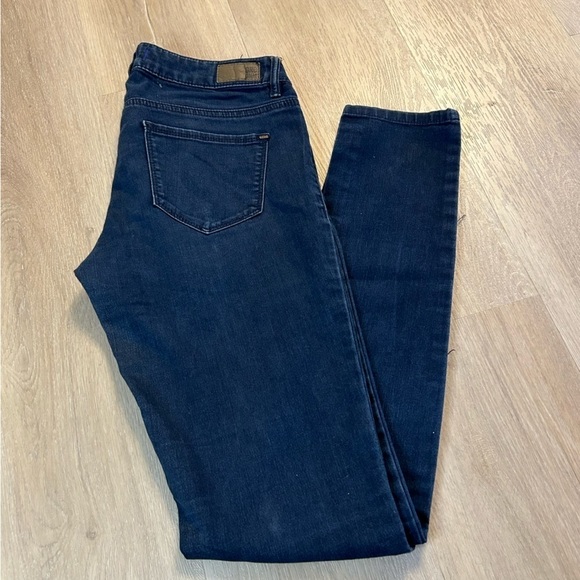 GRG DNM created in Montreal stretch, low rise, straight leg, dark denim, jean - Picture 8 of 10